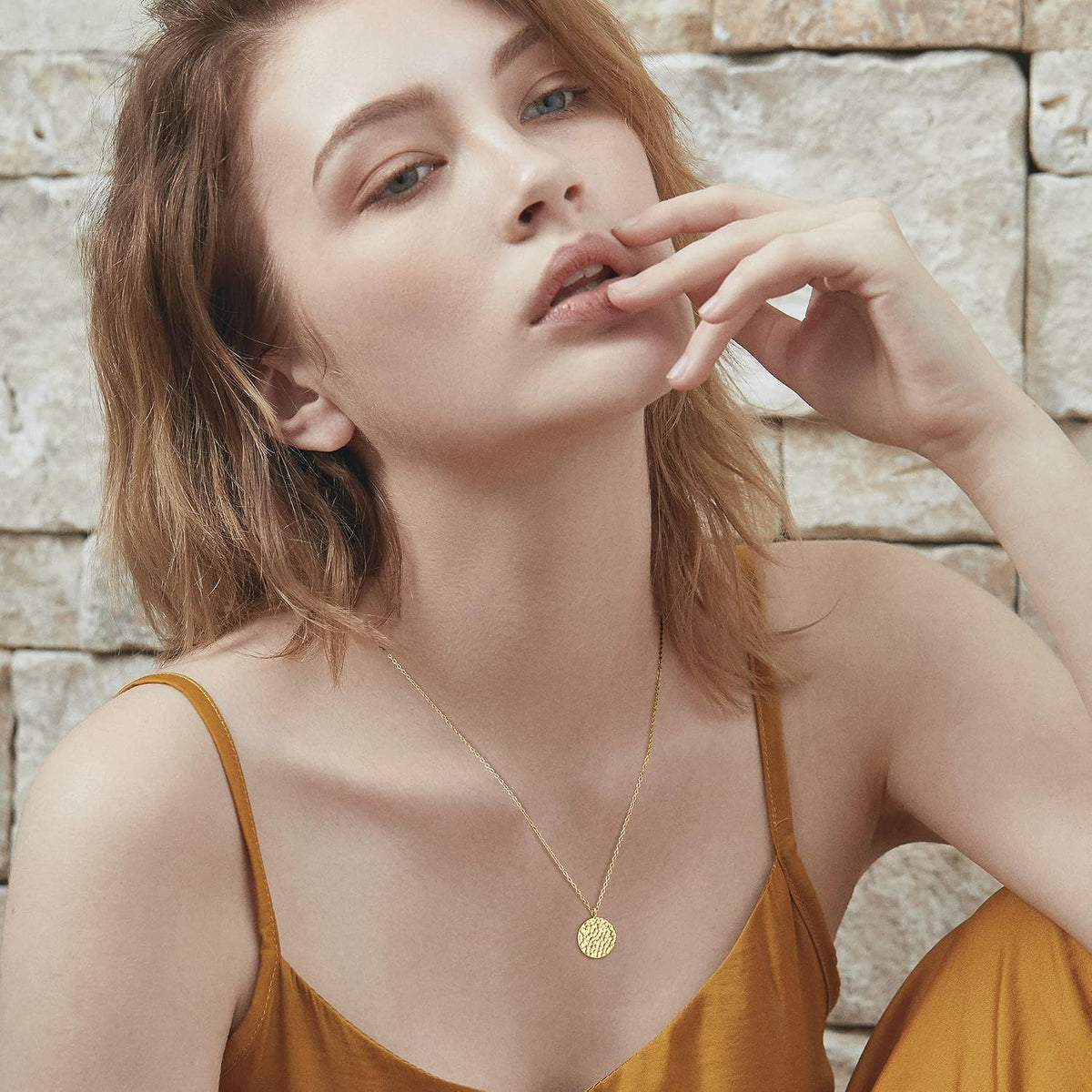 Gold Pendant Necklaces for Women-Simple